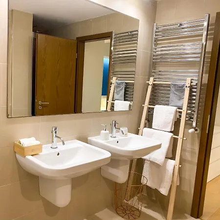 Beachfront Designer Apt, 100 Sqm, 2-bath, Huge Terrace On The Sea Shore Κονστάντζα