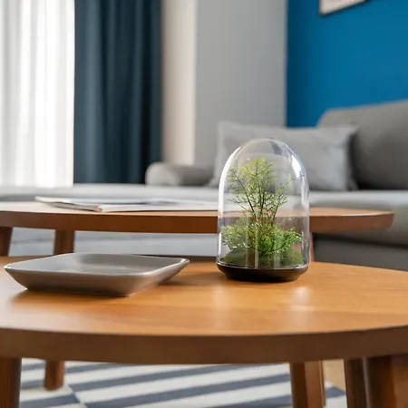 Beachfront Designer Apt, 100 Sqm, 2-bath, Huge Terrace On The Sea Shore Appartement Constanţa