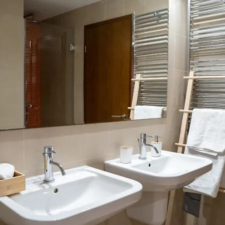 Beachfront Designer Apt, 100 Sqm, 2-bath, Huge Terrace On The Sea Shore * Κονστάντζα