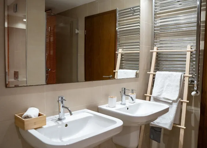 Beachfront Designer Apt, 100 Sqm, 2-bath, Huge Terrace On The Sea Shore * كونستانتا